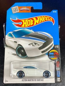 ホットウィール HOTWHEELS ASTON MARTIN V8 VANTAGE アストンマーティン ヴァンテージ 白