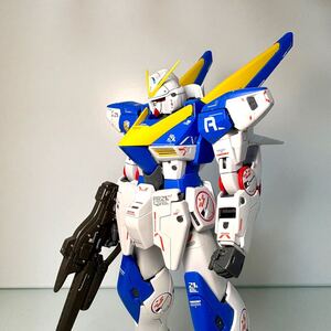 MG 1/100 V2ガンダム Ver.Ka 塗装完成品