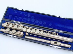 管理番号=f2847959【中古】YAMAHA YFL-23 JUNK ヤマハ フルート ジャンク 現状渡し 087548