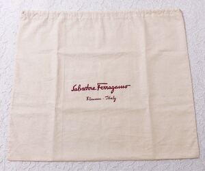 サルヴァトーレ・フェラガモ「Salvatore Ferragamo」バッグ保存袋 (4103) 正規品 付属品 内袋 布袋 巾着袋 布製 クリーム色 48×41cm