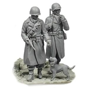 【国内発送】1/35 アメリカ軍　歩兵　2体＋犬1匹　WW2 第二次世界大戦　レジン　フィギュア　未塗装　新品　 T209