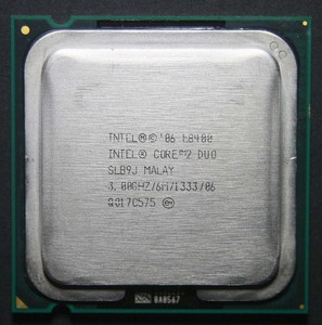 ☆【送料無料】CPU Intel Core2 Duo E8400 SLB9J 3.00Ghz/6M/1333/06 