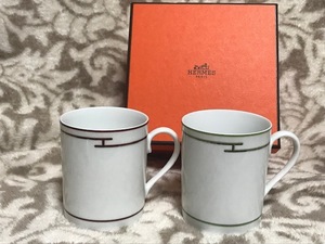 未使用★☆エルメス HERMES "Rhythm" リズム マグカップ☆★レッド＆グリーン２個セット