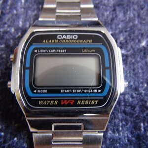 CASIOのデジタル腕時計　メンズタイプ