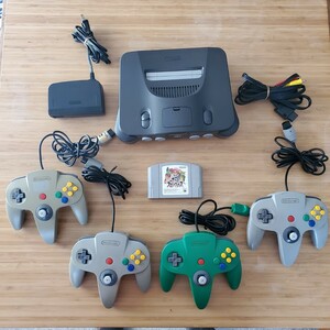 処分セール！1円スタート！ Nintendo64 ニンテンドー64 本体 コントローラー×4 大乱闘スマッシュブラザーズおまけ ジャンク