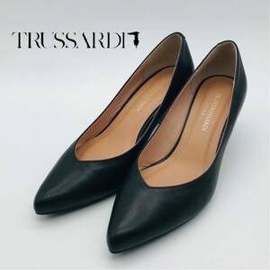 TRUSSARDI トラサルディ　定番　黒　プレーンパンプス　23㎝