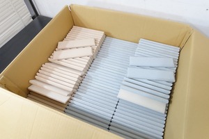 未使用ハンパ品　全150枚　200*50*15mm　スチロール製　タイル調ブロック 　軽量タイル　ピンク/ブルー　インテリア　DIY　壁面　壁紙