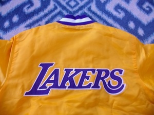 ロサンゼルス レイカーズ 黄色ジャンパー 新品未使用？ M Los Angeles Lakers NBA スターター STARTER製