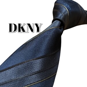 ★DKNY★　ダナキャランニューヨーク　ネイビー系　ストライプ　イタリア製