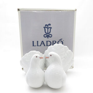 美品 LLADRO リヤドロ 1169 「つがいの鳩」 フィギュリン 置物 オブジェ 陶器 SY10432H