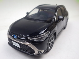 207【S.R】非売・展示品 1/30 TOYOTA COROLLA CROSS カローラクロス カラーサンプル アティチュードブラックマイカ ミニカー 箱無 香川発