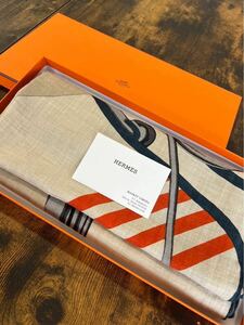 未使用品 HERMES エルメス スカーフ 箱入り 馬 タグ付き 