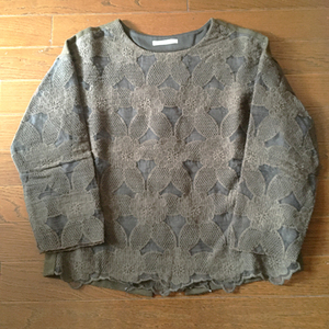 Salon de Balcony レース 切替トップス 花 刺しゅう カーキ グリーン SNIDEL LilyBrown FURFUR などを展開の MASH Style Labのブランド