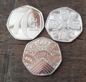 3種類 エリザベス女王 新デザイン イギリス 英国本物50ペンスコインイギリス 英国 コインNew Uncirculated coin from The Bank of England