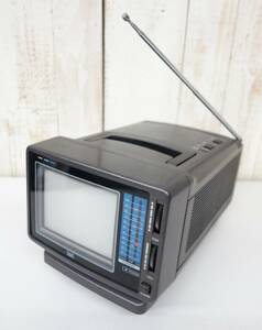 昭和レトロ　旧車カスタム＊Takt タクト　兼松家電販売㈱ ＊Portable Color Television ポータブル　カラーテレビジョン＊MODEL TVC-555型