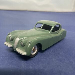 301/ 当時物 DINKY TOYS ディンキー No.157 ジャガーXK 120 ミニカー