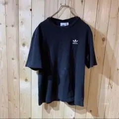 AE1267 adidas Ｔシャツ ブラック メンズ Ｓ ポス