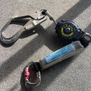 中古　DAIKEI HOOK FUJII DENKO 安全帯 FS-93 TSUYORON SHOCK ABSORBER フルハーネス型　第一種 4kn 100㎏ 