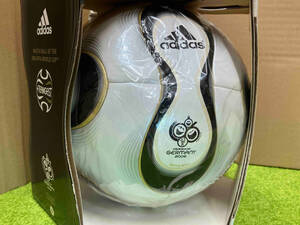 未使用品 adidas サッカーボール 2006 FIFA W杯ドイツ　＋TEAMGEIST AS5800