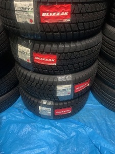 売切り!!　2020年製　新品４本セット　235/55R18 100Q ブリヂストン BLIZZAK　DM-V3　ブリヂストン