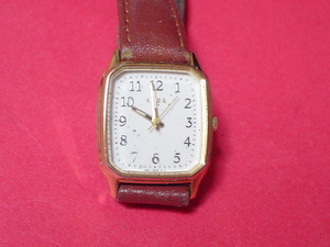 珍品　アンティーク　SEIKO社　ALBA　女性用腕時計　角型