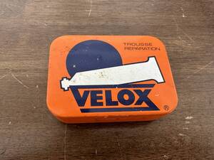 【VELOX】ティン缶に入ったタイヤ修理キット