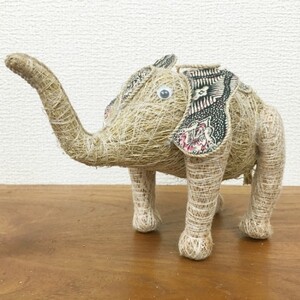 お部屋の癒し 香りの木 アカールワンギ 象の人形（小） バリ島 ハンドメイド #9