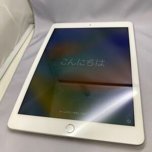 850 Apple iPad (5th generation) Wi-Fi 32GB SILVER A1822 Apple SIMフリー 