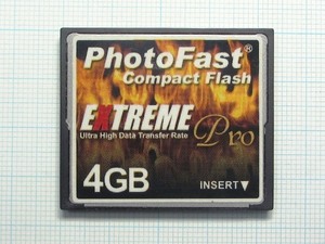 ★PhotoFast コンパクトフラッシュ ４ＧＢ 中古★送料６３円～