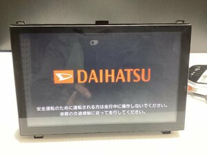 【動作確認済み】カーナビ（中古）ダイハツ純正 CN-LR800DDC 専用パネル付き　現物品番:08545-K2002 シリアルNo:504371E22