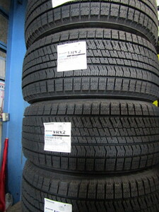 ☆　在庫のみ！235/50R18！新品スタッドレスタイヤ！4本セット！ブリヂストン！VRX2！　☆