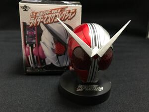 ライダーマスクコレクション　Vol.８ 仮面ライダーダブル　W　ヒートメタル 通常台座