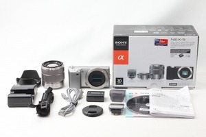 ◆超極上美品◆ソニー SONY NEX-5K ズームレンズキット シルバー 僅か4185ショット 付属品満載 元箱◇M45703