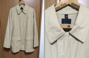 美品 LACOSTE ラコステ 3wayジャケット サイズ４サイズ感L 本体(ベージュ色)＋ライナー(黒色)＋セットアップ とても扱い易いデザイン