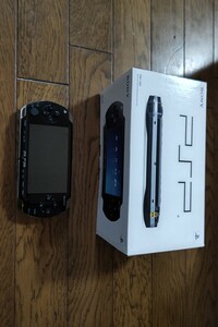 ソニー PSP-1000 ブラック & ソフトセット 11本( 頭文字D . ぼくのなつやすみ4 . パイレーツオブカリビアン等 ) おまけのソフト3本 中古品