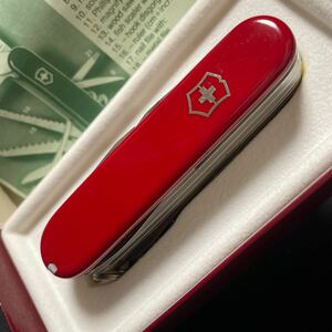 【未使用】 ビクトリノックス チャンピオン 24機能 VICTORINOX アーミーナイフ マルチツール レッド スイス製 防災 アウトドア 元箱付