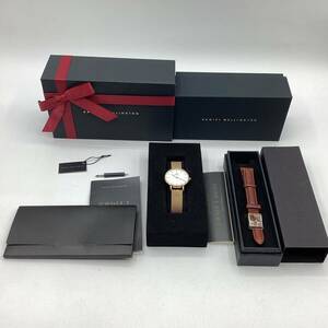 【4732】 Daniel Wellington ダニエルウェリントン レディース　ゴールド　腕時計 稼働 中古品 二次流通