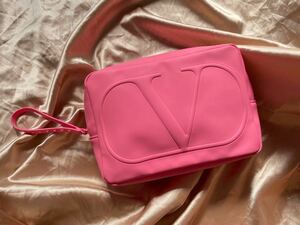 入手困難 送料無料 ノベルティー正規ノベルティ　ヴァレンティノVALENTINO ポーチ ピンク クラッチバッグ ポーチ