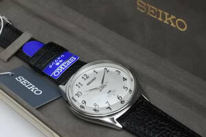 ☆☆☆国産名機準高級機　1971年製　SEIKO LORD MATIC 23石　絹目文字盤 5601-9000 全数字　自動巻紳士腕時計　　箱付　国産名機準高級機