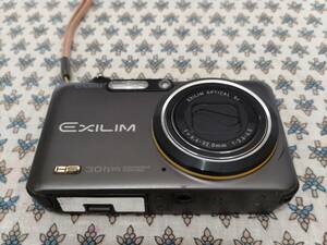 【中古デジカメ】カシオ　エクシリム　EX-FC100　CASIO EXILIM　黒