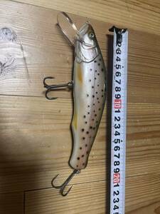 美品　ウッドベイト WOOD BAIT Residy 18FR ビッグベイト レジディー　ハンドメイド　ニジマス　トラウト　ビッグベイト