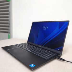 @K043 ジャンク品/Win11Pro対応/DELL Vostro 15 5502/第11世代 Core i5-1135G7/メモリ8GB/増設可能/SSD無し/battery88%/webカメラ/ノートPC