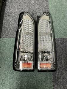 VALENTI(ヴァレンティ)　ハイエース　LEDクリアテール　851101Ｂ（中古品）（2193）