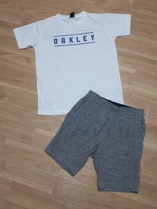 OAKLEY オークリー Tシャツ 456691JP ホワイト ハーフパンツ 441916JP グレー 上下2点セット size M 美品