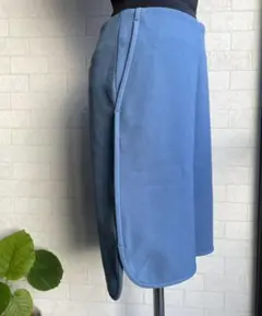 【アダムエロペ】綺麗なブルーのデザインタイトスカート