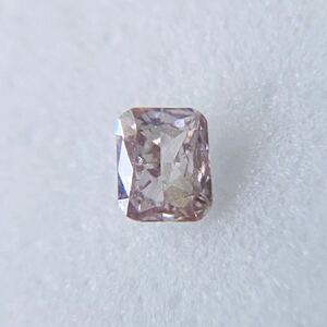 ピンクダイヤモンド 0.068ct クッションカット ルース