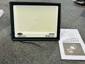 【送料無料・30日間保証付き 】超高光度 LED投光器 400W 広角120° 昼光色6000K 44000LM IP65 作業灯 駐車場灯 防水 屋外