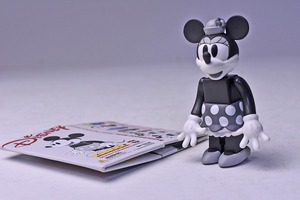 【 DISNEY キューブリック】★ミニーマウス 白黒版★箱付★series1★MEDICOM TOY★KUBRICK★メディコムトイ★