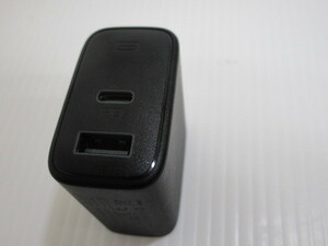 ◆A-988◆ USBアダプタ　AUKEY　PA-Ｆ3Ｓ　5V＝2.4A　２ポート