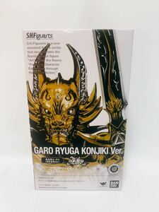 バンダイ(BANDAI) S.H.フィギュアーツ 黄金騎士 ガロ(流牙金色Ver.) 『牙狼-GARO- ～闇を照らす者～』(魂ウェブ商店限定) 